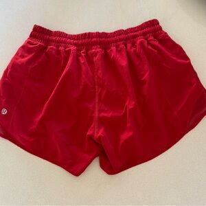Lululemon Hotty Hot Shorts 4"
Size 8 Dark Red